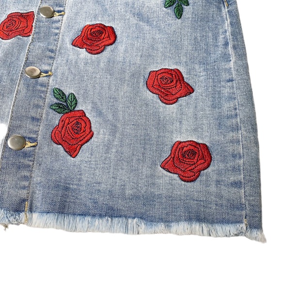 Redial Premium Denim Collection Button Down Skirt Red Roses Small - Picture 4 of 9